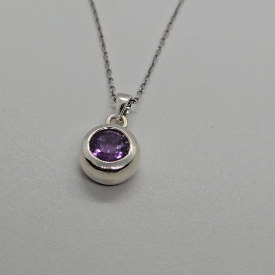 Amethyst Pendant – 925 sterling silver, detail view 2